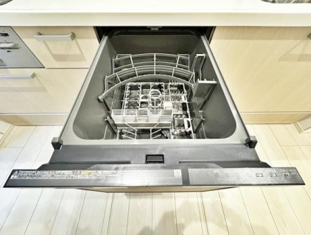 キッチン　食器洗浄乾燥機を完備！