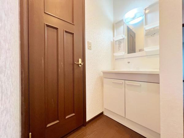 _ސ쌧lstj2ڂ̒ÈˌĂ̐ʑEʏ