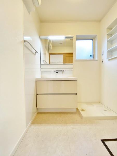 _ސ쌧ls扺a1ڂ̒ÈˌĂ̐ʑEʏ