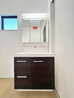 _ސ쌧ls`k撹R̐VzˌĂ̐ʑEʏ