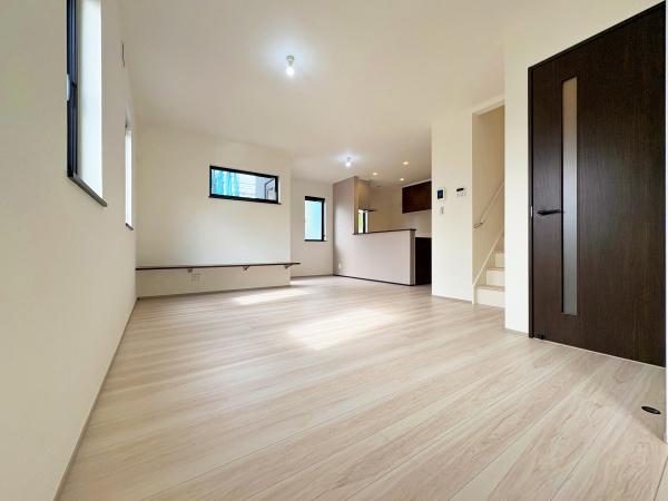 _ސ쌧ԎsJ5ڂ̒ÈˌẴrO