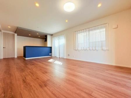 �_�ސ쌧���l�s���攒��6���ڂ̐V�z��ˌ��Ẵ��r���O