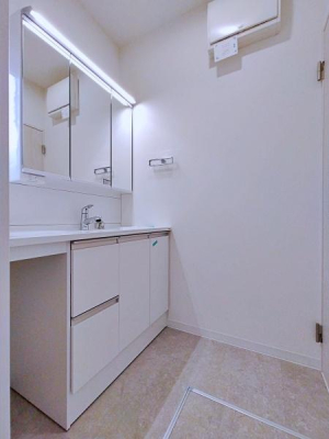 _ސ쌧lstu2ڂ̒ÈˌĂ̐ʑEʏ