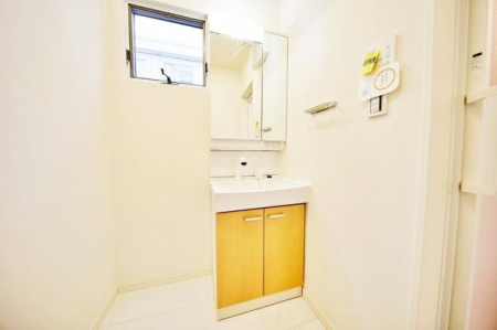 _ސ쌧͌sߊ2ڂ̒ÈˌĂ̐ʑEʏ