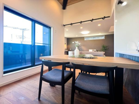 _ސ쌧s3ڂ̐VzˌẴrO