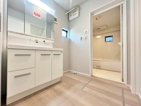 _ސ쌧lsۓyPJ􉪒2ڂ̐VzˌĂ̐ʑEʏ