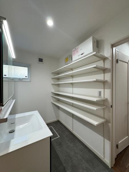 scs1ڂ̒ÈˌĂ̐ʑEʏ