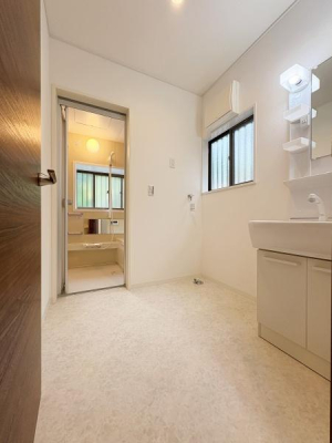 _ސ쌧͌s擌1ڂ̒ÈˌĂ̐ʑEʏ