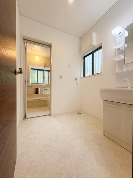 _ސ쌧͌s擌1ڂ̒ÈˌĂ̐ʑEʏ