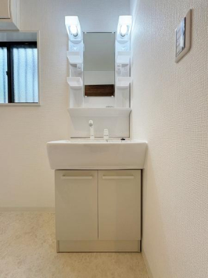 _ސ쌧͌s擌1ڂ̒ÈˌĂ̐ʑEʏ