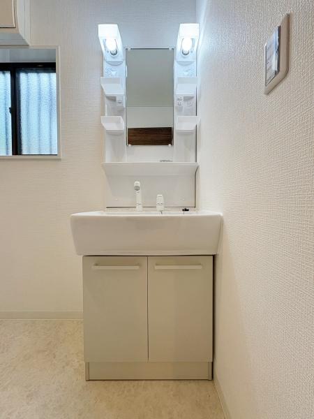 _ސ쌧͌s擌1ڂ̒ÈˌĂ̐ʑEʏ