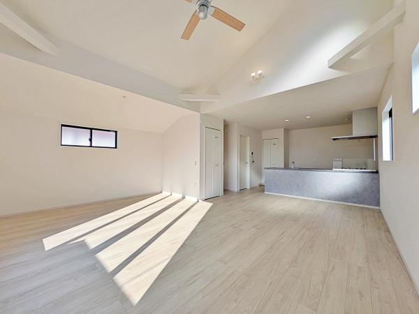 _ސ쌧sА4ڂ̐VzˌẴrO