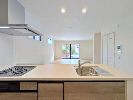 _ސ쌧sА4ڂ̐VzˌẴrO