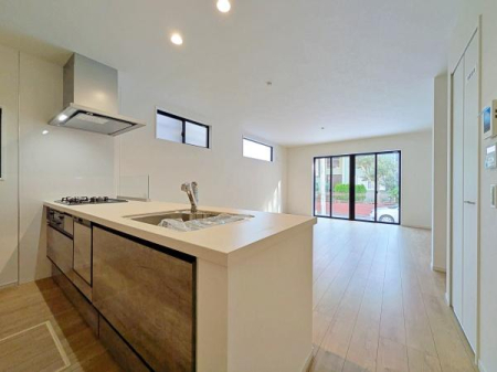 _ސ쌧sА4ڂ̐VzˌẴrO