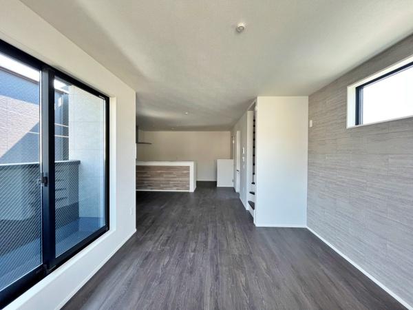 _ސ쌧s拞1ڂ̐VzˌĂ̓dlʐ^(rOj