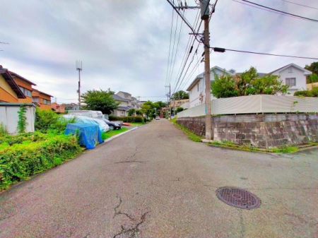 _ސ쌧lst挳ΐ쒬̐VzˌĂ̑OʓH܂ތnʐ^