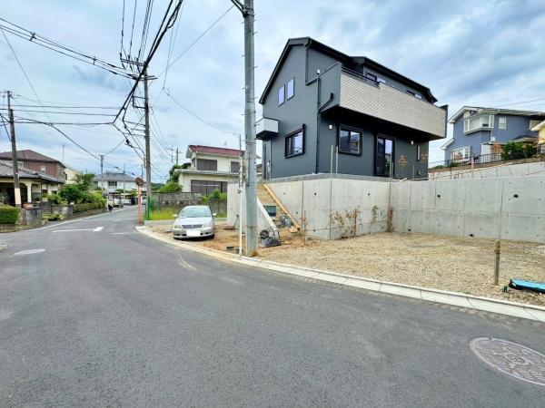 _ސ쌧s̐VzˌĂ̑OʓH܂ތnʐ^