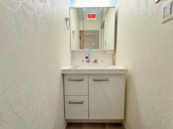 _ސ쌧ls`3ڂ̒ÈˌĂ̐ʑEʏ