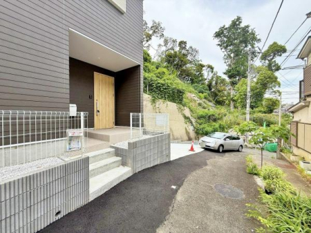 _ސ쌧{sY2ڂ̐VzˌĂ̑OʓH܂ތnʐ^