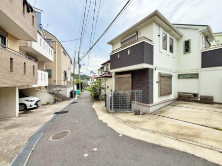 _ސ쌧{s2ڂ̒ÈˌĂ̑OʓH܂ތnʐ^