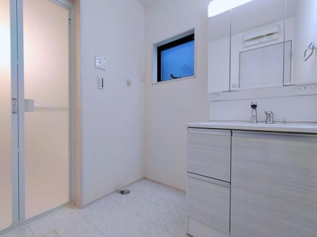 _ސ쌧lsߌ撩2ڂ̐VzˌĂ̐ʑEʏ