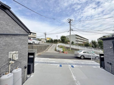 _ސ쌧ls_ސOc򒆒̐VzˌĂ̑OʓH܂ތnʐ^