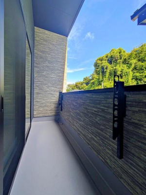 _ސ쌧lsh}4ڂ̐VzˌẴoRj[