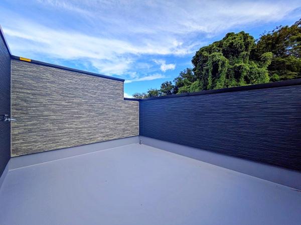 _ސ쌧lsh}4ڂ̐VzˌẴoRj[