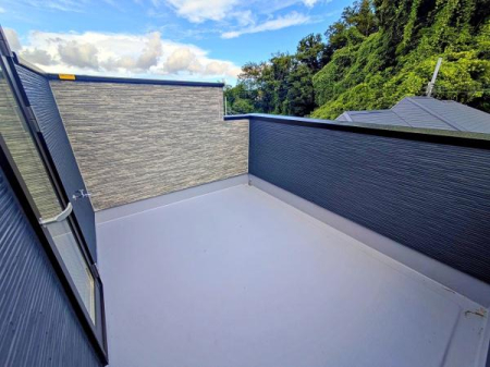 _ސ쌧lsh}4ڂ̐VzˌẴoRj[