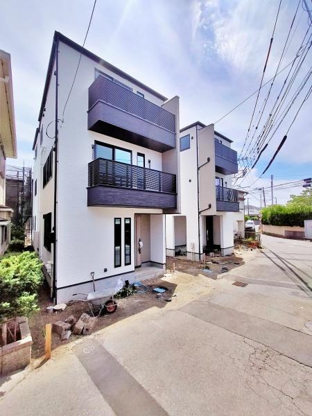 _ސ쌧s~2ڂ̐VzˌĂ̑OʓH܂ތnʐ^