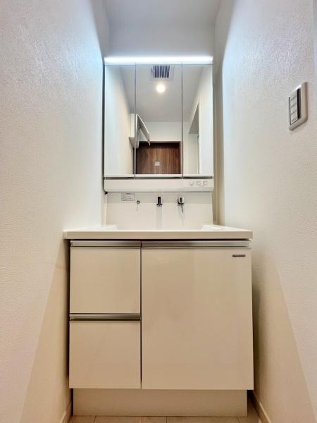 _ސ쌧s擡4ڂ̐VzˌĂ̐ʑEʏ