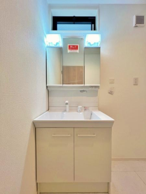 _ސ쌧ls`kk1ڂ̐VzˌĂ̐ʑEʏ