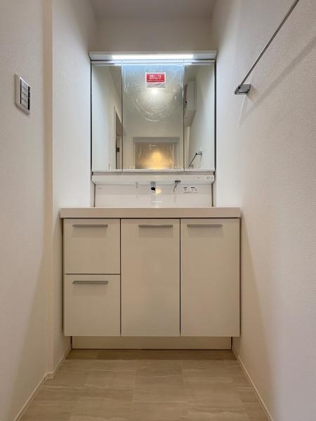 _ސ쌧lsߌn1ڂ̐VzˌĂ̐ʑEʏ