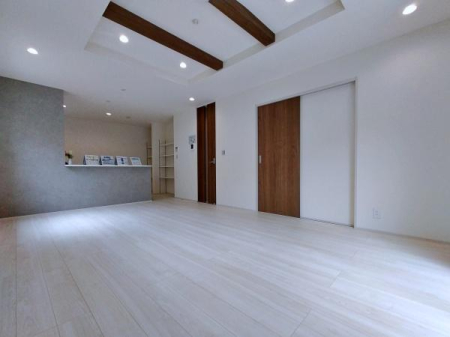 _ސ쌧ls撷l2ڂ̐VzˌẴrO