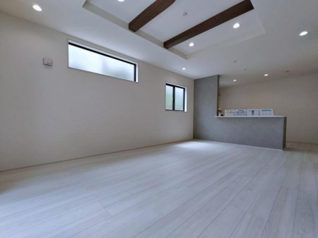 _ސ쌧ls撷l2ڂ̐VzˌẴrO