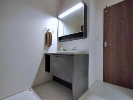 _ސ쌧ls撷l2ڂ̐VzˌĂ̐ʑEʏ