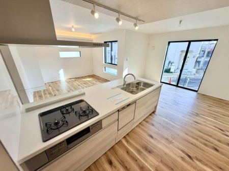 �_�ސ쌧���l�s�˒ˋ�����̐V�z��ˌ��ẴL�b�`��