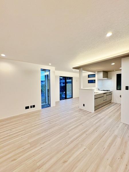 _ސ쌧lstޗǒ̐VzˌẴrO