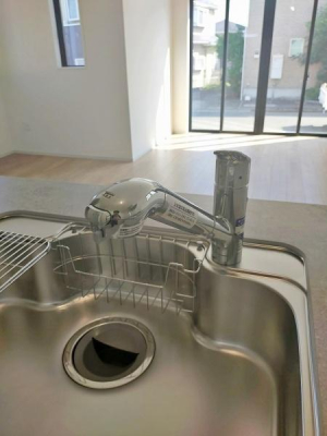 _ސ쌧sq̐VzˌẴoRj[