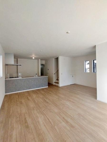 _ސ쌧sq̐VzˌẴrO