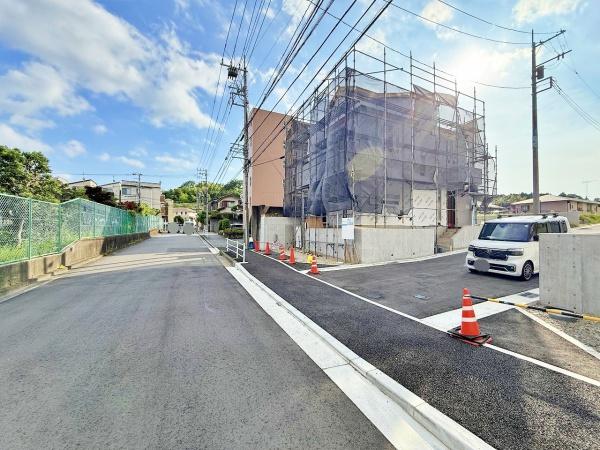 _ސ쌧ls`k撹R̐VzˌĂ̑OʓH܂ތnʐ^