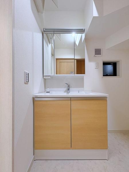 _ސ쌧lsߌk7ڂ̐VzˌĂ̐ʑEʏ