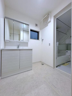 _ސ쌧lsߌk7ڂ̐VzˌĂ̐ʑEʏ