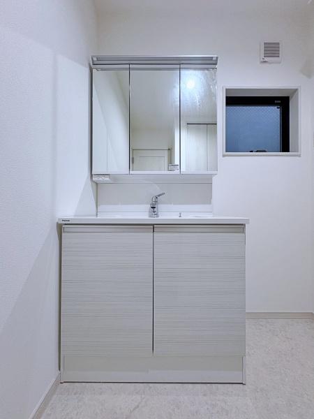 _ސ쌧lsߌk7ڂ̐VzˌĂ̐ʑEʏ