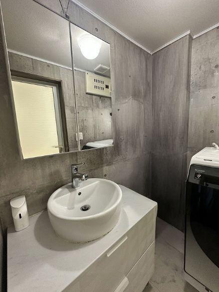 _ސ쌧ls_ސq2ڂ̒ÈˌĂ̐ʑEʏ