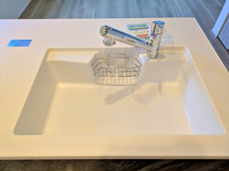 _ސ쌧lsh}4ڂ̐VzˌĂ̐ʑEʏ