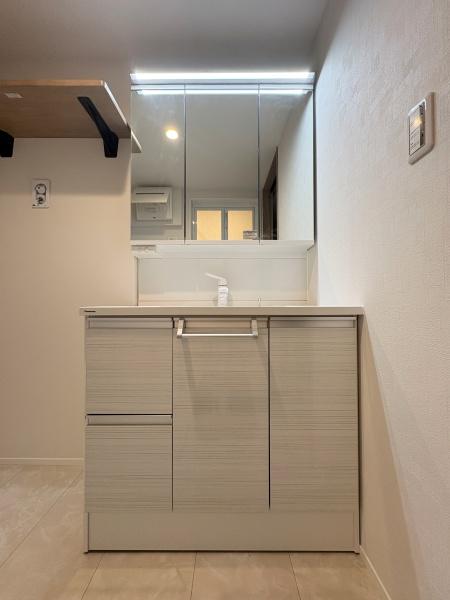 _ސ쌧ls`kVgc6ڂ̐VzˌĂ̐ʑEʏ