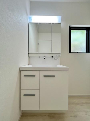 _ސ쌧qsK2ڂ̐VzˌĂ̐ʑEʏ