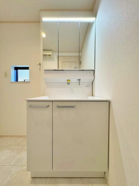 _ސ쌧ls`k揬̐VzˌĂ̐ʑEʏ