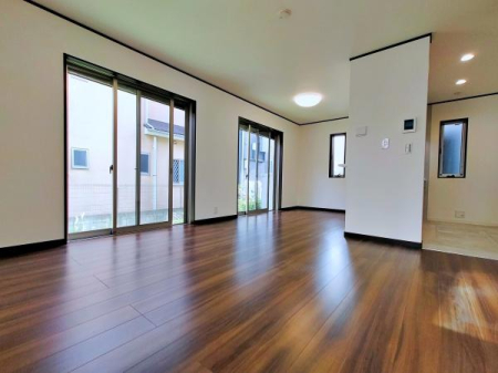 _ސ쌧lsJ拴3ڂ̒ÈˌẴrO